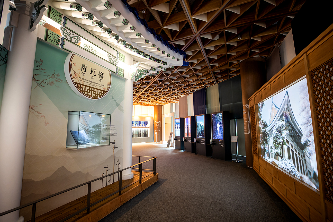 1층 한국 관광 전시관 : 테마 1. 청와대로 떠나는 여행 1